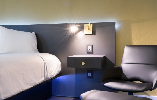 Welcome To Glen Capri Inn & Suites Burbank Universal - Honeymoon Suite